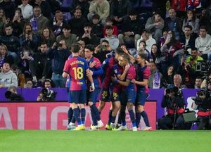 Inter Milan Hosts Barcelona In Champions League Showdown