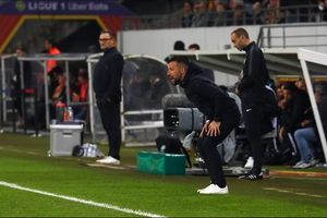 Roma Eyes Francesco Farioli As New Coach Amid Transition