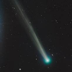 Comet C/2025 R2 (SWAN)