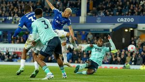 Everton Hosts Leicester City In Vital Premier League Clash