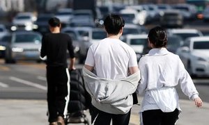 Yellow Dust And Strong Winds Sweep South Korea