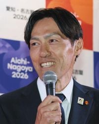 名古屋グランパス・楢崎正剛コーチ「海外からやってくる人が愛知、名古屋を好きになってもらえれば」　アジア大会500日前イベントにゲスト出演（中日スポーツ） - Yahoo!ニュース