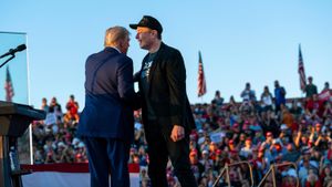 Elon Musk And Donald Trump Celebrate Thanksgiving Together