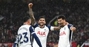 Tottenham Fights Back To Draw 2-2 With Bournemouth