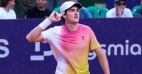 Fonseca thrills Miami crowd with late-night win over Tien