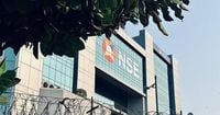 Stock Market Live: Nifty, Sensex Extend Gains As HDFC Bank, RIL Share Prices Lead