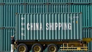 Chinese Exporters Shift Focus To Domestic Market Amid Tariff Pressures