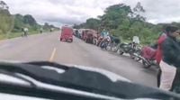 Beni, en Rurrenabaque, hacen fila desde hace cinco días para conseguir combustible