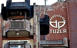 Tuzla Retirement Home Fire Leaves Thirteen Dead