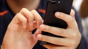 Schools Confront Cellphone Challenges Amid Rising Mental Health Concerns