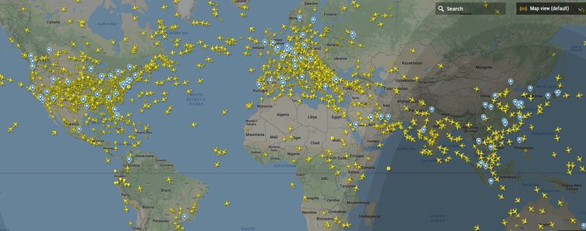 Burada gördüğünüz 1 Ağustos 2019'da anlık uçak trafiğini gösteren bir haritadır.