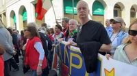 25 aprile,Scurati e Pif in corteo a Milano - Il Sole 24 ORE