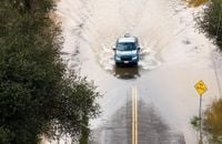 Christmas collapse in California: powerful storms and flood threat disrupt holiday travel for millions