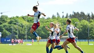 Hamburger SV Women Celebrate Bundesliga Promotion With 3-0 Victory