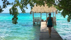 Travelers Flock To Bacalar's Sargassum-Free Shores