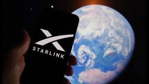 US Threatens Ukraine Over Starlink Access Amid Mineral Deal Talks