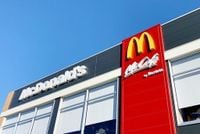 「まさか!?」　マクドナルド、新商品のヒントを“線”だけで公開　深まる謎に「これは顔？」「楽しみだな!!」（ねとらぼ） - Yahoo!ニュース