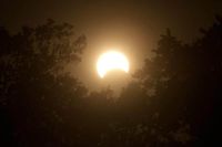In arrivo un’eclissi solare parziale in Italia il 29 marzo, a che ora e dove osservare il fenomeno