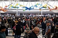 Duffy Warns Thanksgiving Holiday Travel Will ‘Slow to a Trickle’