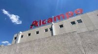 Alcampo anuncia el cierre de 25 supermercados en España y despedirá a 710 empleados
