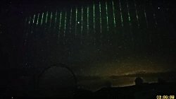 Gökbilimciler Hawaii Üzerinde Görülen Yeşil Işıkların Bir Çin Uydusundan Gelen Lazerler Olduğuna İnanıyor