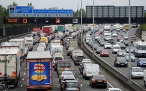 M25 And M26 Chaos From Lorry Fire And Pedestrian Accident