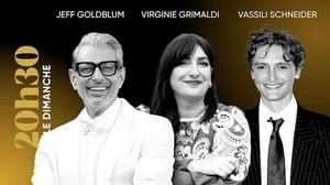 Laurent Delahousse Welcomes Stars On 20h30 Le Dimanche