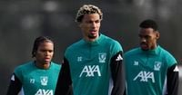 Chiesa trains alongside Ekitike after Liverpool recall as striker missing