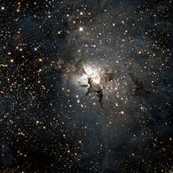 Kızılötesi Bölgede Deniz Kulağı Nebulasının Merkezi