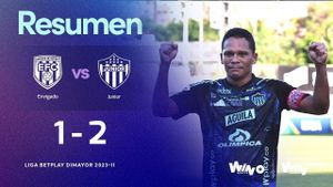 Envigado Shocks Junior With 2-1 Upset