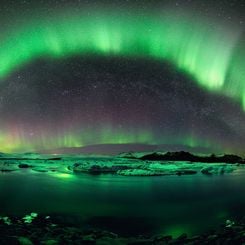 A Starry Night of Iceland