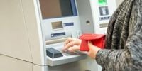Pensión Bienestar: cobran nueva tarifa por retirar dinero en mayo