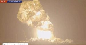 SpaceX Starship 36 Explodes During Texas Test