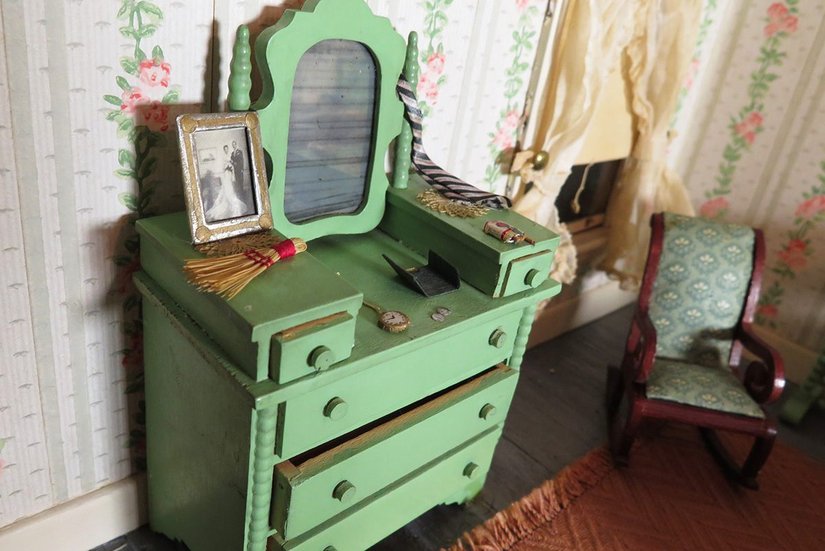 Çizgili Yatak Odası, 1943-48.