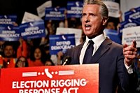 As Newsom bashed Trump in LA auditorium Border Patrol swarmed outside and made arrest