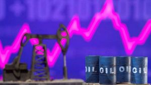 Global Oil Prices Surge, Stirring Economic Fears