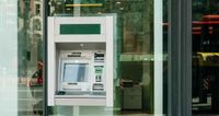 ¿Cierran los bancos el 17 de marzo? Conoce qué servicios estarán disponibles