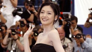 Taiwanese Actress Barbie Hsu Dies At 48