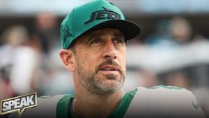 Brett Favre Encourages Aaron Rodgers To Join Vikings