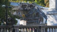 The White House starts demolishing part of the East Wing to build Trump's ballroom