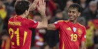 Lamine Yamal marca y celebra el gol enviando un 'recado'
