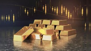 Gold Price Surges To Record High Amidst Soft US Economic Data