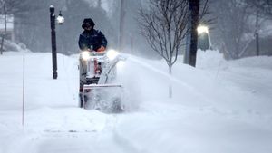 Major Winter Storm Jett Slams US West Coast And Northeast