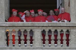 Vatican Elects New Pope León XIV After Francis' Death