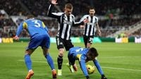 Newcastle 4-3 Leeds: Magpies come back three times, win at the death