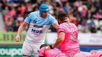 L'Aviron Bayonnais passe à côté de son match mais ramène un point de bonus défensif de Paris (31-27) - ici