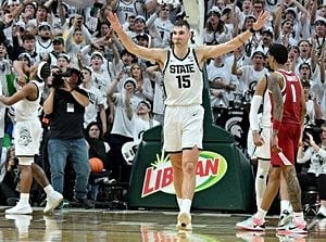 Michigan State Dominates Second Half To Defeat Oregon