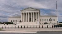 Supreme Court allows Trump to fire FTC commissioner