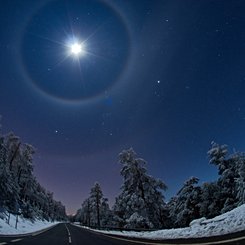 A Quadruple Lunar Halo Over Spain