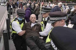 UK Government Moves To Expand Police Powers On Protests